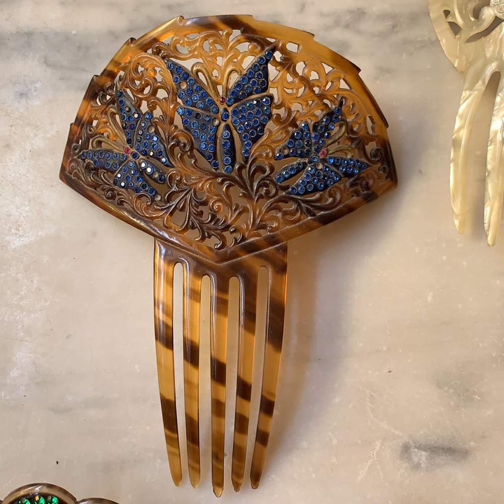VTG Hair Comb. Three Blue Butterflies - Picture 2 of 5